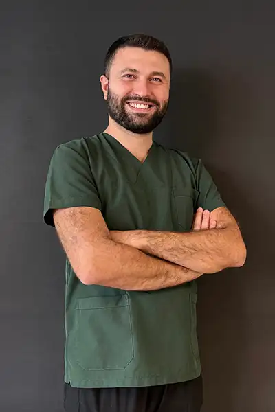 Dt Hasan Çağrı Emiroğlu